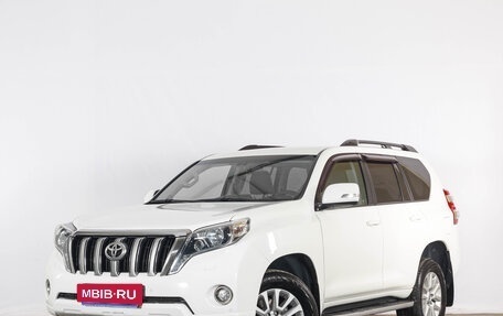 Toyota Land Cruiser Prado 150 рестайлинг 2, 2015 год, 3 649 000 рублей, 4 фотография