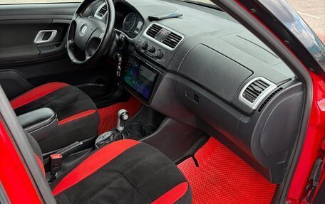 Skoda Fabia II, 2008 год, 550 000 рублей, 11 фотография