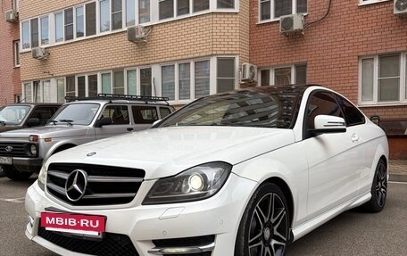 Mercedes-Benz C-Класс, 2012 год, 1 500 000 рублей, 3 фотография