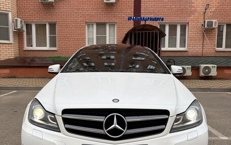 Mercedes-Benz C-Класс, 2012 год, 1 500 000 рублей, 2 фотография