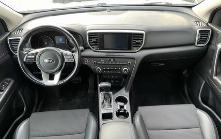 KIA Sportage IV рестайлинг, 2019 год, 2 312 000 рублей, 10 фотография