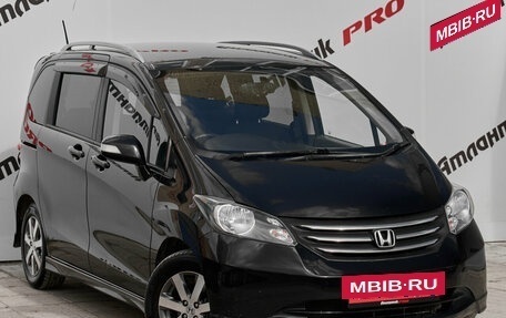 Honda Freed I, 2010 год, 1 030 000 рублей, 3 фотография