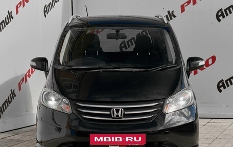 Honda Freed I, 2010 год, 1 030 000 рублей, 2 фотография