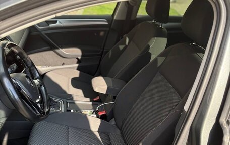 Volkswagen Golf VII, 2018 год, 1 750 000 рублей, 4 фотография