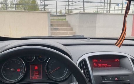 Opel Astra J, 2011 год, 700 000 рублей, 7 фотография