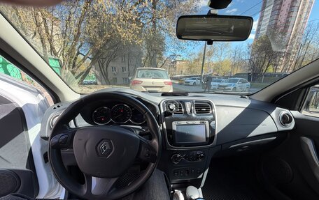 Renault Sandero II рестайлинг, 2015 год, 700 000 рублей, 6 фотография