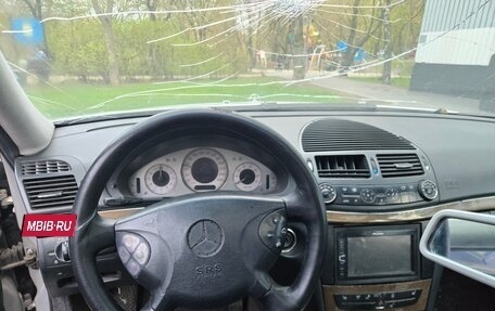 Mercedes-Benz E-Класс, 2003 год, 400 000 рублей, 6 фотография