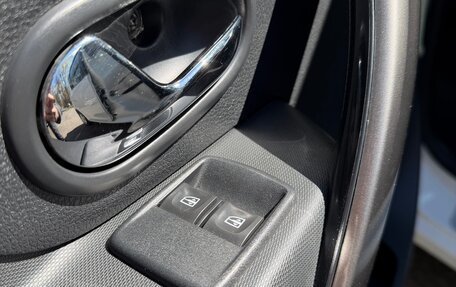 Renault Sandero II рестайлинг, 2015 год, 700 000 рублей, 11 фотография