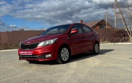 KIA Rio III рестайлинг, 2015 год, 750 000 рублей, 2 фотография