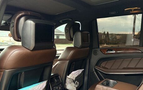 Mercedes-Benz GL-Класс, 2012 год, 2 600 000 рублей, 32 фотография