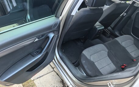 Volkswagen Passat B7, 2011 год, 1 150 000 рублей, 10 фотография