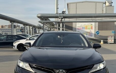 Toyota Camry, 2018 год, 2 550 000 рублей, 1 фотография