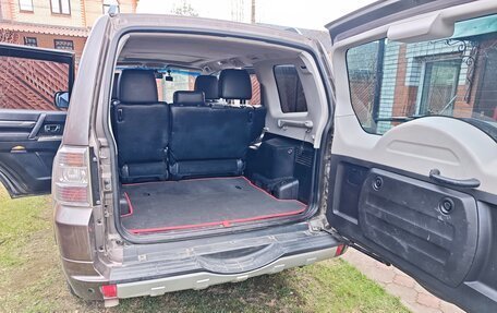 Mitsubishi Pajero IV, 2011 год, 1 500 000 рублей, 3 фотография