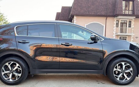 KIA Sportage IV рестайлинг, 2021 год, 2 390 000 рублей, 6 фотография
