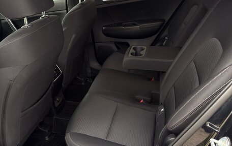 KIA Sportage IV рестайлинг, 2021 год, 2 390 000 рублей, 12 фотография