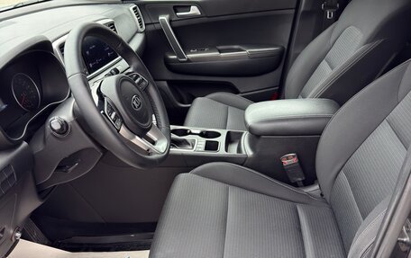 KIA Sportage IV рестайлинг, 2021 год, 2 390 000 рублей, 15 фотография