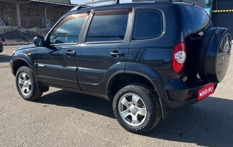 Chevrolet Niva I рестайлинг, 2010 год, 550 000 рублей, 3 фотография