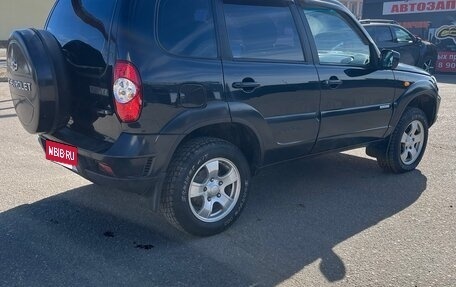 Chevrolet Niva I рестайлинг, 2010 год, 550 000 рублей, 5 фотография