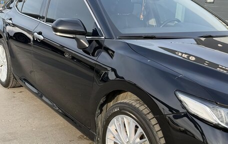 Toyota Camry, 2018 год, 2 550 000 рублей, 4 фотография