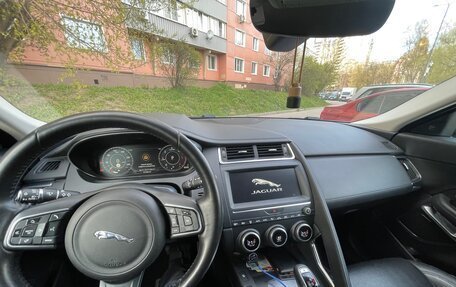 Jaguar E-Pace, 2019 год, 3 700 000 рублей, 8 фотография