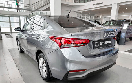 Hyundai Solaris II рестайлинг, 2017 год, 1 134 000 рублей, 8 фотография