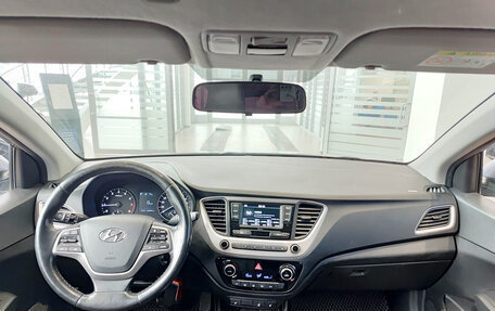 Hyundai Solaris II рестайлинг, 2017 год, 1 134 000 рублей, 17 фотография