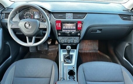 Skoda Octavia, 2019 год, 1 700 000 рублей, 19 фотография