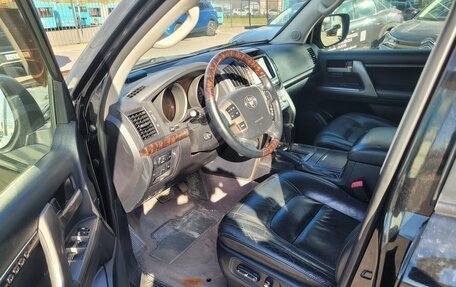 Toyota Land Cruiser 200, 2011 год, 2 750 000 рублей, 13 фотография