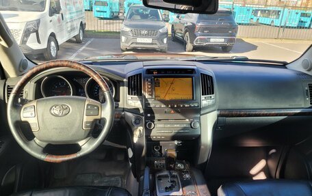 Toyota Land Cruiser 200, 2011 год, 2 750 000 рублей, 8 фотография