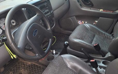 Ford Escape II, 2002 год, 290 000 рублей, 9 фотография