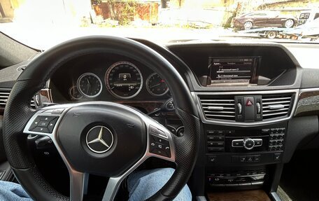 Mercedes-Benz E-Класс, 2013 год, 1 700 000 рублей, 5 фотография