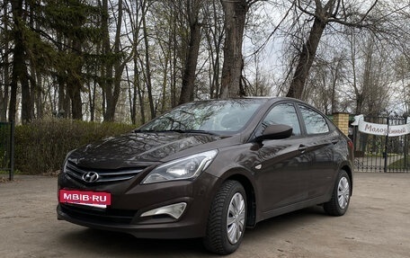 Hyundai Solaris II рестайлинг, 2014 год, 3 фотография