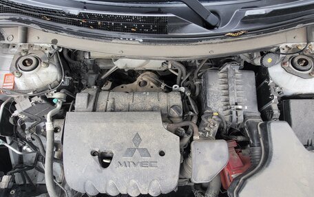 Mitsubishi Outlander III рестайлинг 3, 2022 год, 2 650 000 рублей, 16 фотография