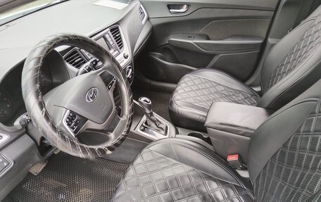 Hyundai Solaris II рестайлинг, 2018 год, 610 000 рублей, 8 фотография