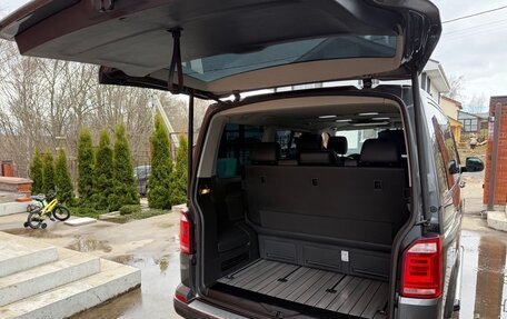 Volkswagen Multivan T6 рестайлинг, 2018 год, 3 890 000 рублей, 5 фотография