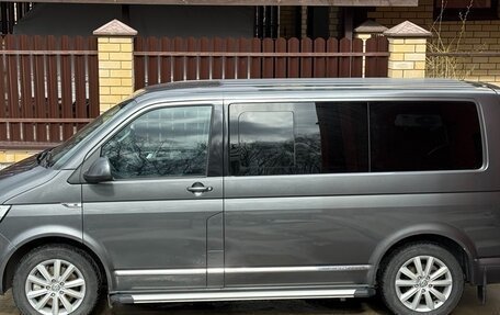 Volkswagen Multivan T6 рестайлинг, 2018 год, 3 890 000 рублей, 27 фотография