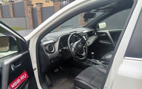 Toyota RAV4, 2016 год, 2 550 000 рублей, 6 фотография