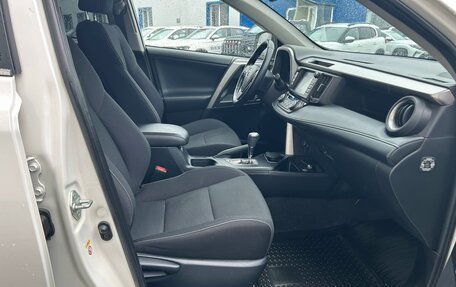 Toyota RAV4, 2017 год, 2 275 000 рублей, 14 фотография