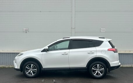 Toyota RAV4, 2017 год, 2 275 000 рублей, 4 фотография