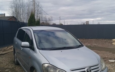 Toyota Ipsum II, 2005 год, 850 000 рублей, 1 фотография