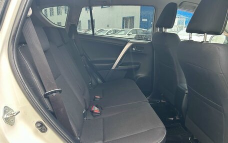 Toyota RAV4, 2017 год, 2 275 000 рублей, 18 фотография