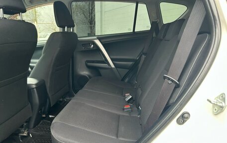 Toyota RAV4, 2017 год, 2 275 000 рублей, 17 фотография