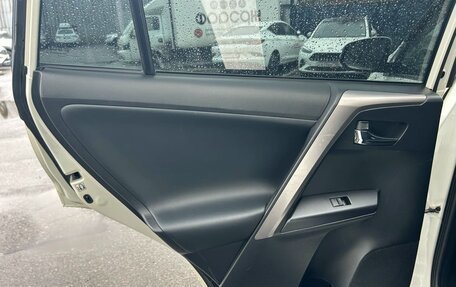 Toyota RAV4, 2017 год, 2 275 000 рублей, 16 фотография