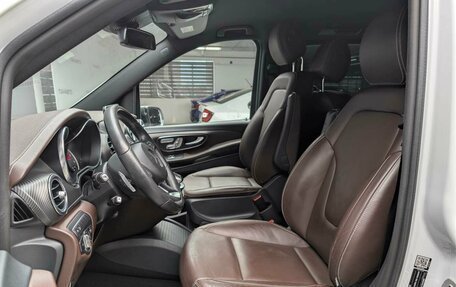 Mercedes-Benz V-Класс, 2018 год, 4 797 000 рублей, 8 фотография