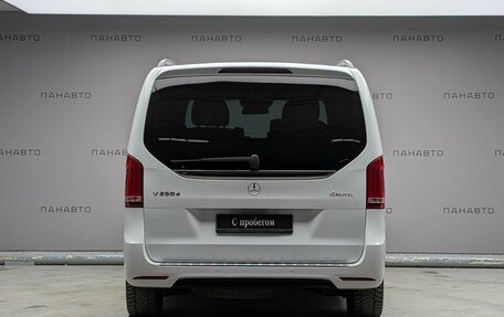 Mercedes-Benz V-Класс, 2018 год, 4 797 000 рублей, 6 фотография