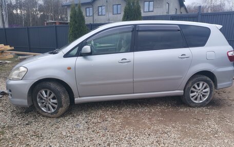 Toyota Ipsum II, 2005 год, 850 000 рублей, 6 фотография