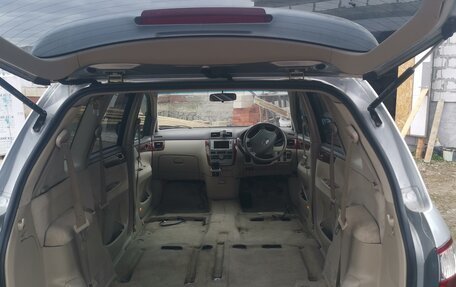 Toyota Ipsum II, 2005 год, 850 000 рублей, 21 фотография