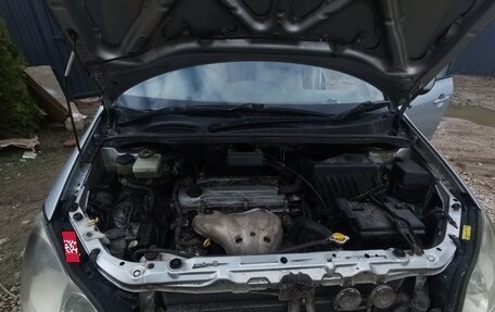 Toyota Ipsum II, 2005 год, 850 000 рублей, 20 фотография