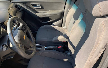 Chevrolet Trax, 2019 год, 990 000 рублей, 15 фотография