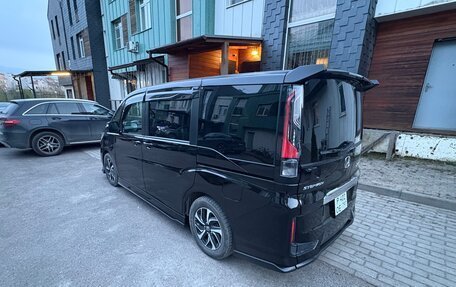 Honda Stepwgn IV, 2019 год, 2 450 000 рублей, 5 фотография